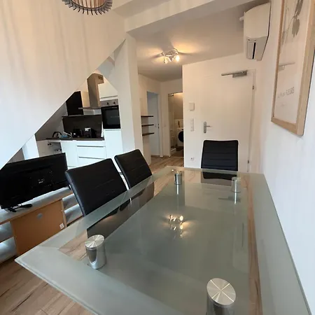 Modern Rooftop In Center Apartment *